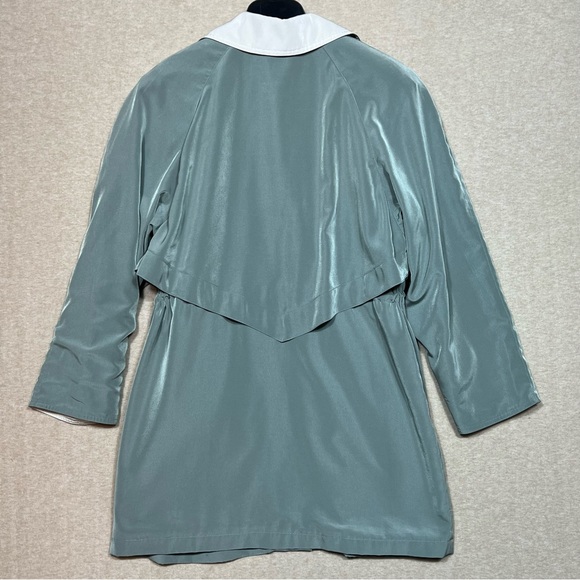 Sold - Picture 4 of 8